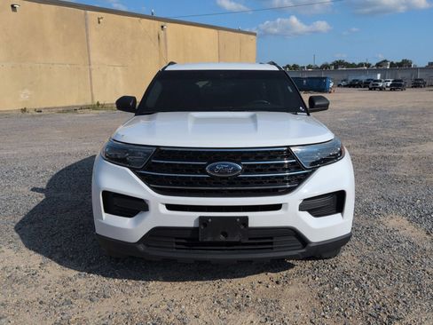 Used 2020 Ford Explorer XLT RWD image 9