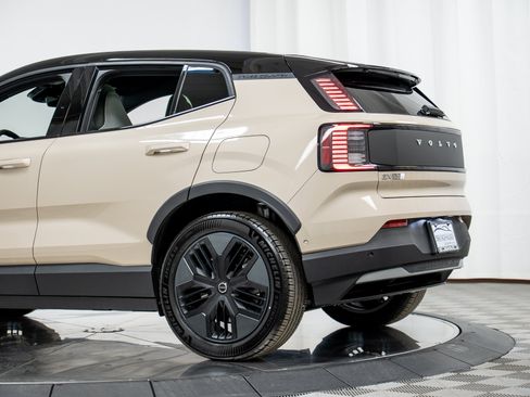New 2026 Volvo EX30 Cross Country Ultra w/ Protection Package Premier AWD/4WD image 36