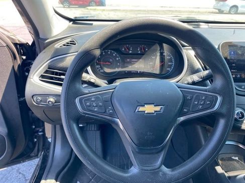 Used 2024 Chevrolet Malibu LT FWD image 10