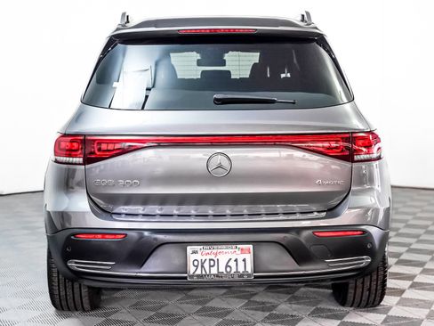 Certified 2023 Mercedes-Benz EQB 300 4MATIC image 11
