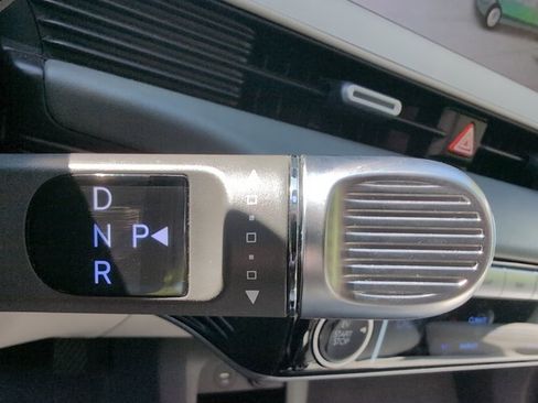 Used 2024 Hyundai Ioniq 5 Limited image 14