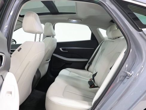 Used 2024 Hyundai Sonata SEL w/ Convenience Package FWD image 28