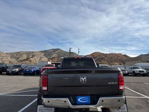 Used 2017 RAM 3500 Tradesman w/ Chrome Appearance Group image 5