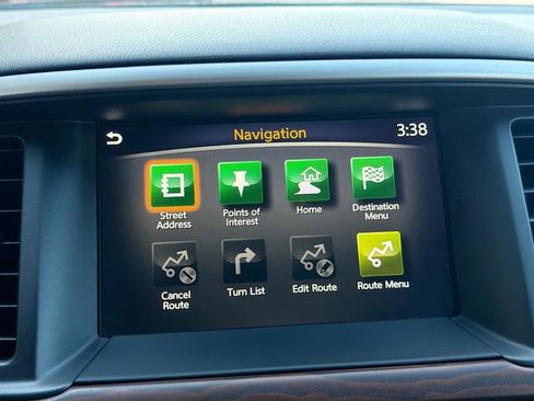 Used 2020 Nissan Pathfinder Platinum image 34