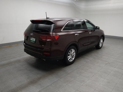 Used 2019 Kia Sorento LX image 10