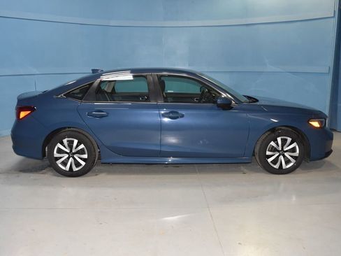 Used 2025 Honda Civic LX image 21