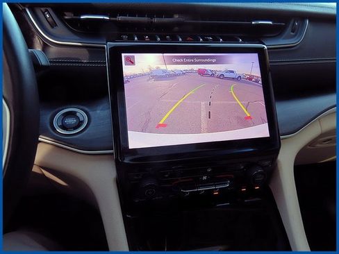 Certified 2021 Jeep Grand Cherokee L Limited w/ Trailer Tow Group (B) image 21