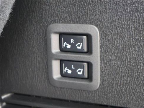 Used 2023 INFINITI QX80 Premium Select w/ All-Season Package AWD/4WD image 7