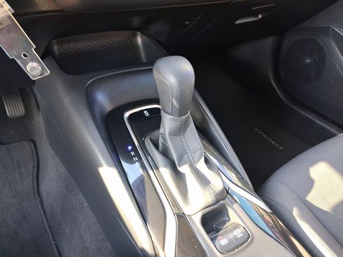 Used 2022 Toyota Corolla LE image 25