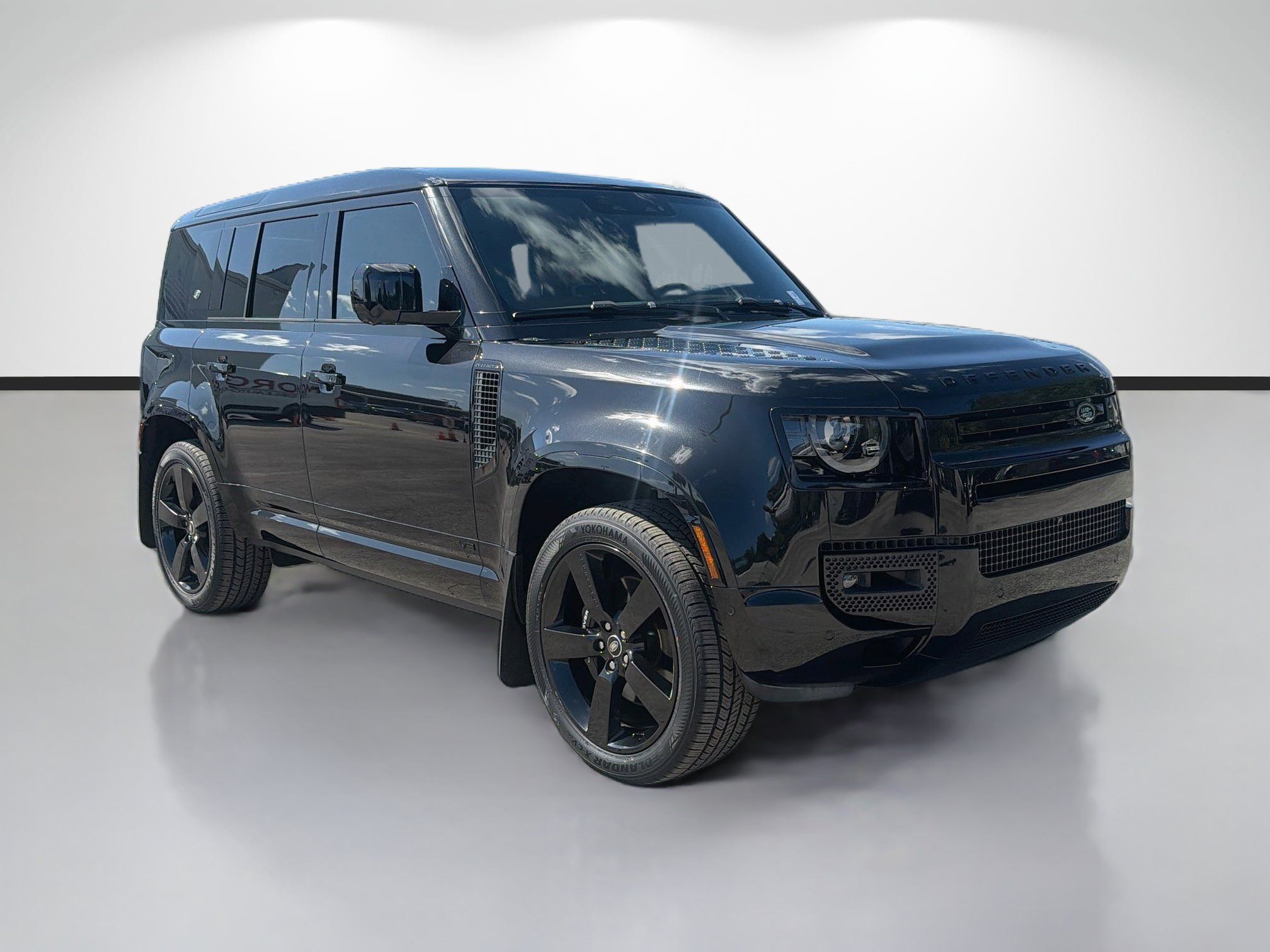 Used 2024 Land Rover Defender 110 V8 AWD/4WD image 7