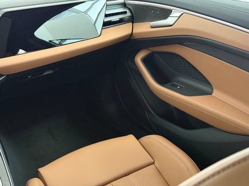 New 2026 Audi A6 Premium Plus AWD/4WD image 9