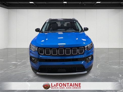Used 2022 Jeep Compass Limited image 8