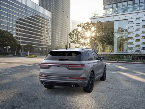 New 2026 Lincoln Corsair Reserve w/ Jet Appearance Package AWD/4WD image 8
