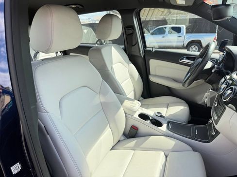 Used 2017 Mercedes-Benz B 250e image 13