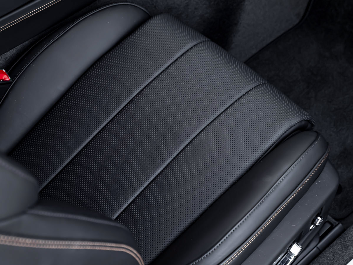 Certified 2024 Bentley Continental GT AWD/4WD image 33