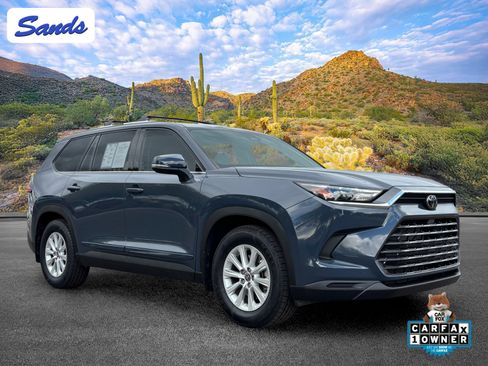 Used 2025 Toyota Grand Highlander FWD image 1