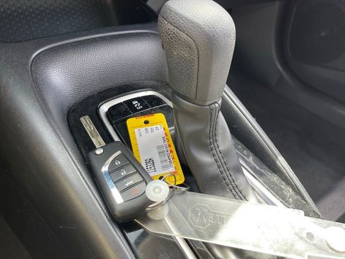 Used 2024 Toyota Corolla LE image 10