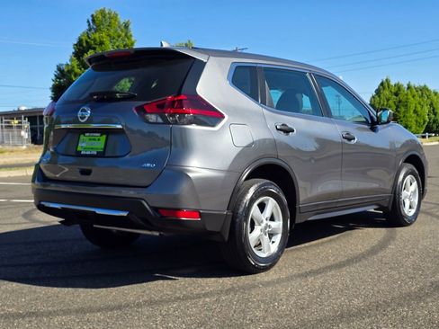 Used 2020 Nissan Rogue S AWD/4WD image 5