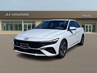 Used 2025 Hyundai Elantra SEL
