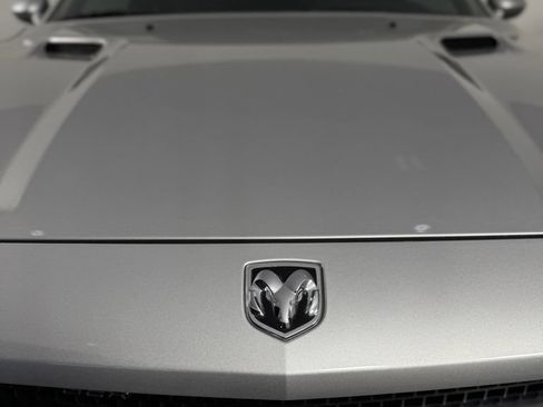 Used 2010 Dodge Challenger SE RWD image 29