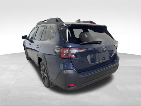 Used 2025 Subaru Outback Onyx Edition AWD/4WD image 38