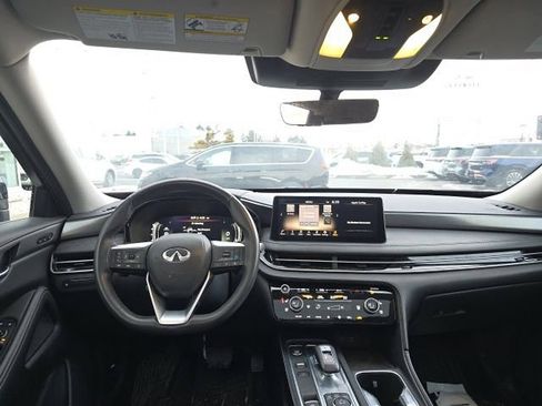 Certified 2023 INFINITI QX60 Luxe image 9