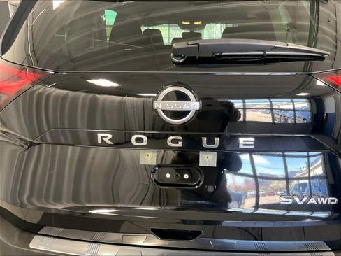 Certified 2023 Nissan Rogue SV AWD/4WD image 28