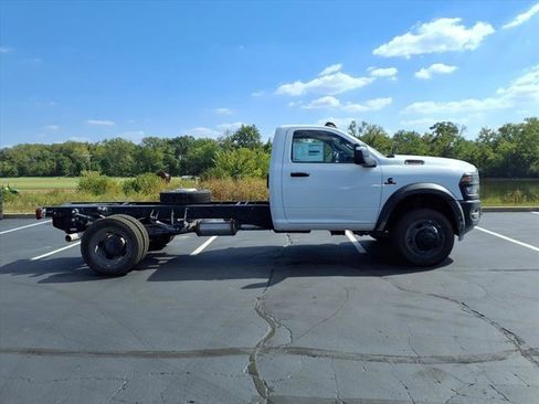 New 2026 RAM 5500 Tradesman image 18
