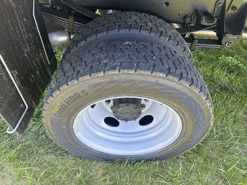New 2026 Ford F550 4x4 Regular Cab Super Duty image 13