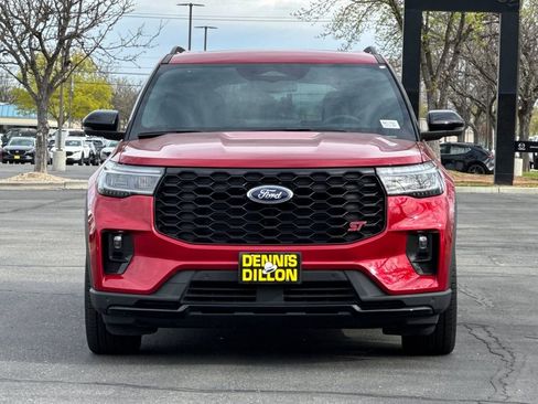 Used 2025 Ford Explorer ST image 9