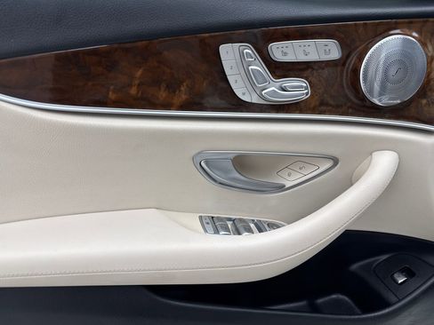 Used 2017 Mercedes-Benz E 300 image 36