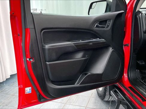 Used 2017 GMC Canyon SLE w/ SLE Convenience Package image 9