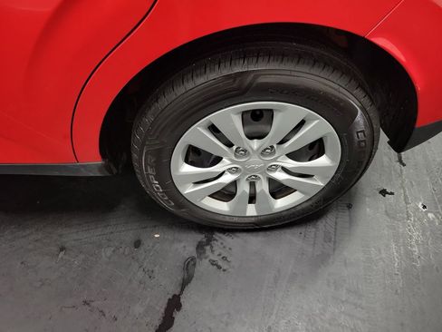 Used 2023 Kia Soul LX image 10