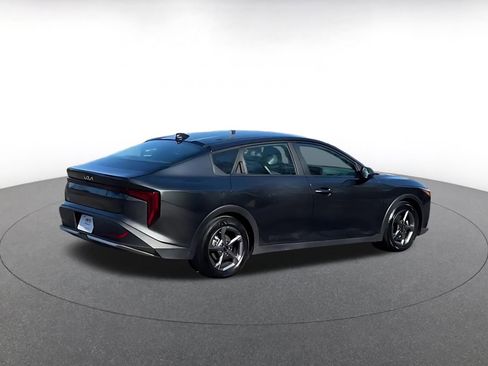 Used 2025 Kia K4 LXS image 14