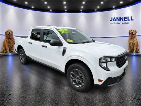 New 2026 Ford Maverick XLT w/ Equipment Group 301A AWD/4WD image 3