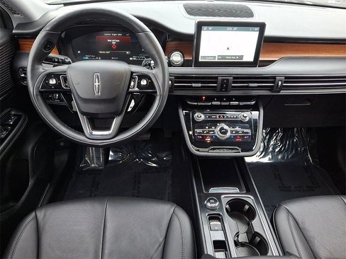 Certified 2022 Lincoln Corsair Reserve w/ Equipment Group 201A image 11