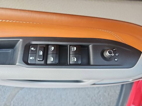 Certified 2023 Jeep Compass Limited image 26