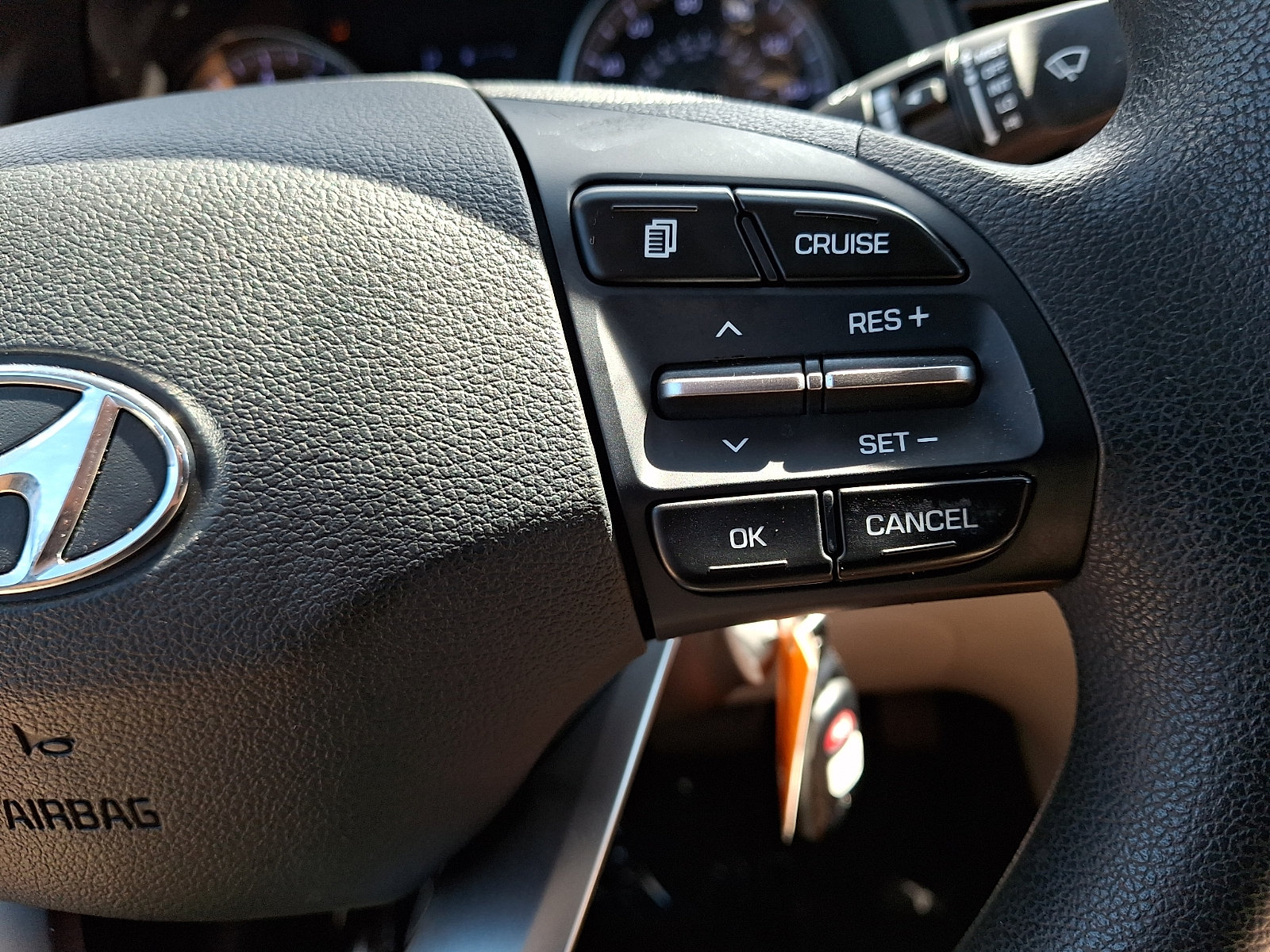 Used 2020 Hyundai Elantra SE FWD image 21