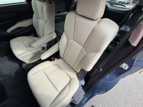 Used 2023 Subaru Ascent Premium w/ Convenience Package image 15