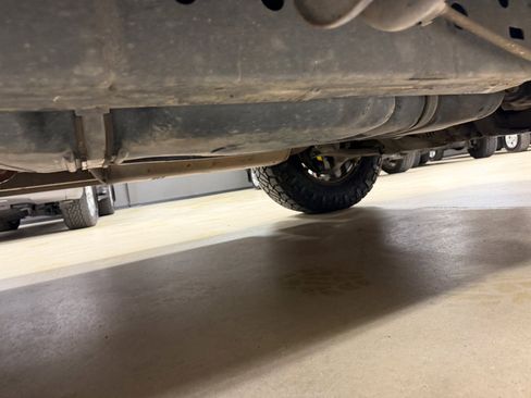 Used 2010 Toyota Sequoia Limited AWD/4WD image 31