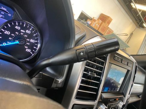 Certified 2019 Ford F350 Platinum w/ Platinum Ultimate Package image 31