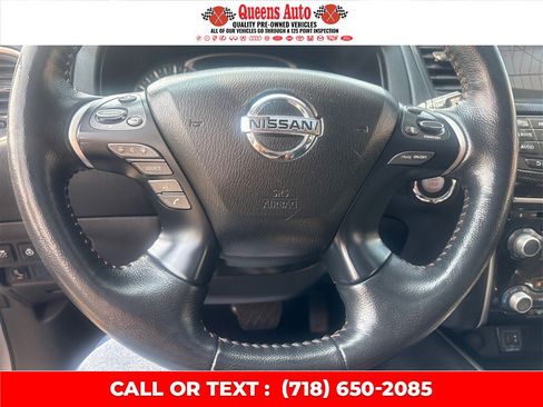 Used 2020 Nissan Pathfinder SL AWD/4WD image 20