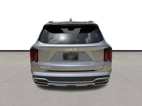 Used 2023 Kia Sorento EX FWD image 6
