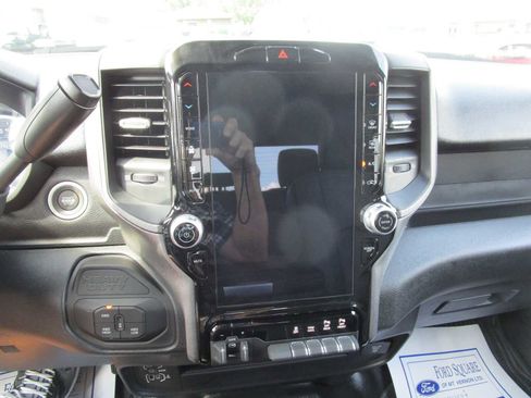 New 2025 RAM 3500 Tradesman image 27