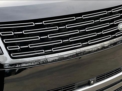 Used 2023 Land Rover Range Rover SE image 29