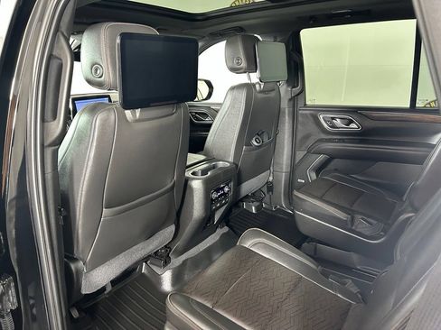 Used 2021 Chevrolet Tahoe High Country w/ Premium Package AWD/4WD image 11