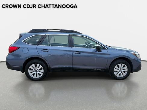 Used 2018 Subaru Outback 2.5i AWD/4WD image 6