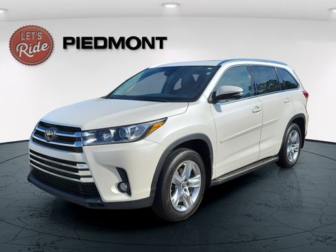 Used 2017 Toyota Highlander Limited AWD/4WD image 9