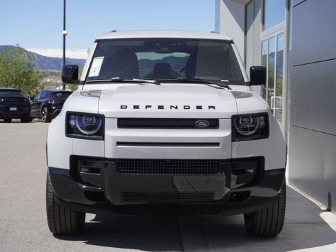 New 2026 Land Rover Defender 110 X-Dynamic SE AWD/4WD image 5