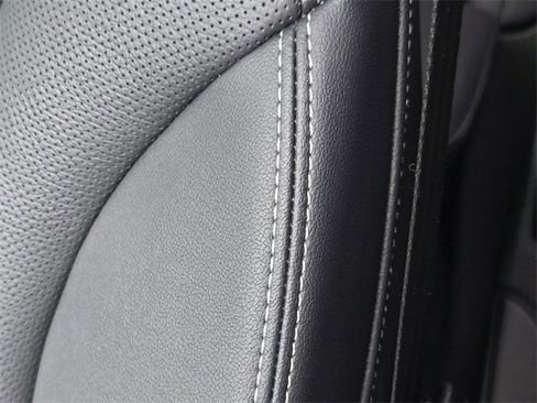 Used 2023 Audi Q8 Prestige image 16